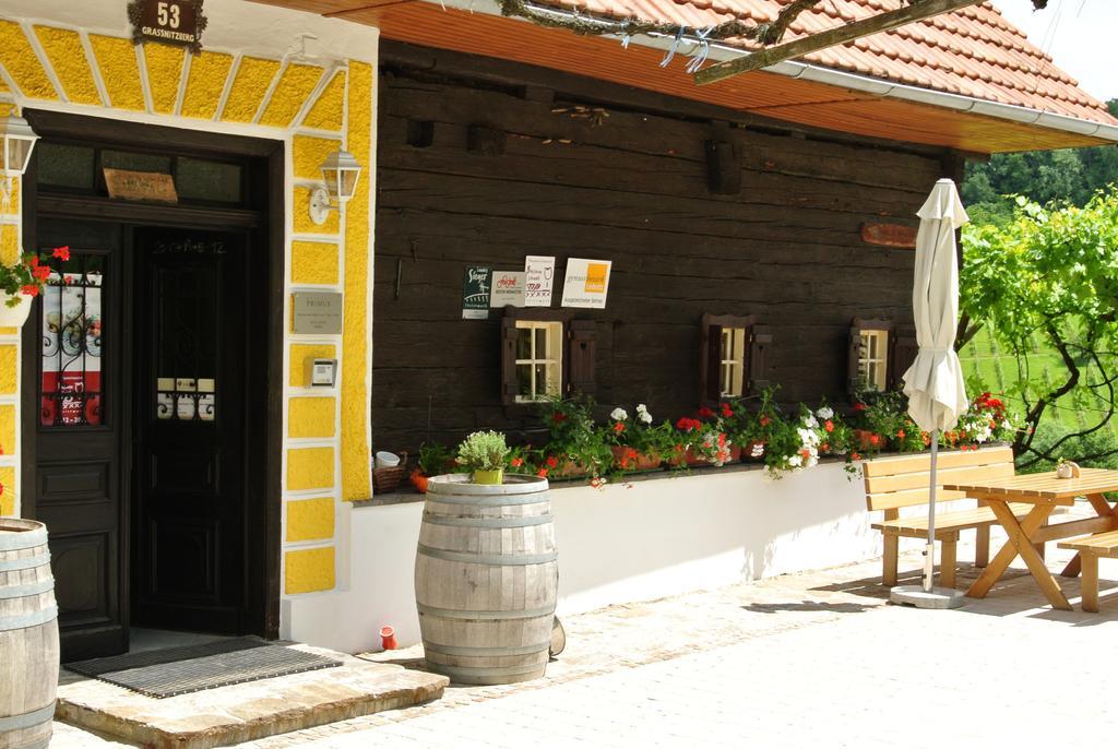 Weingut Primus Suedsteiermark Spielfeld Exterior photo