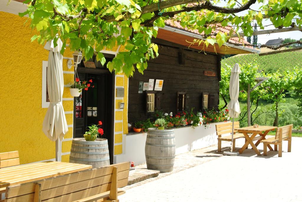 Weingut Primus Suedsteiermark Spielfeld Exterior photo