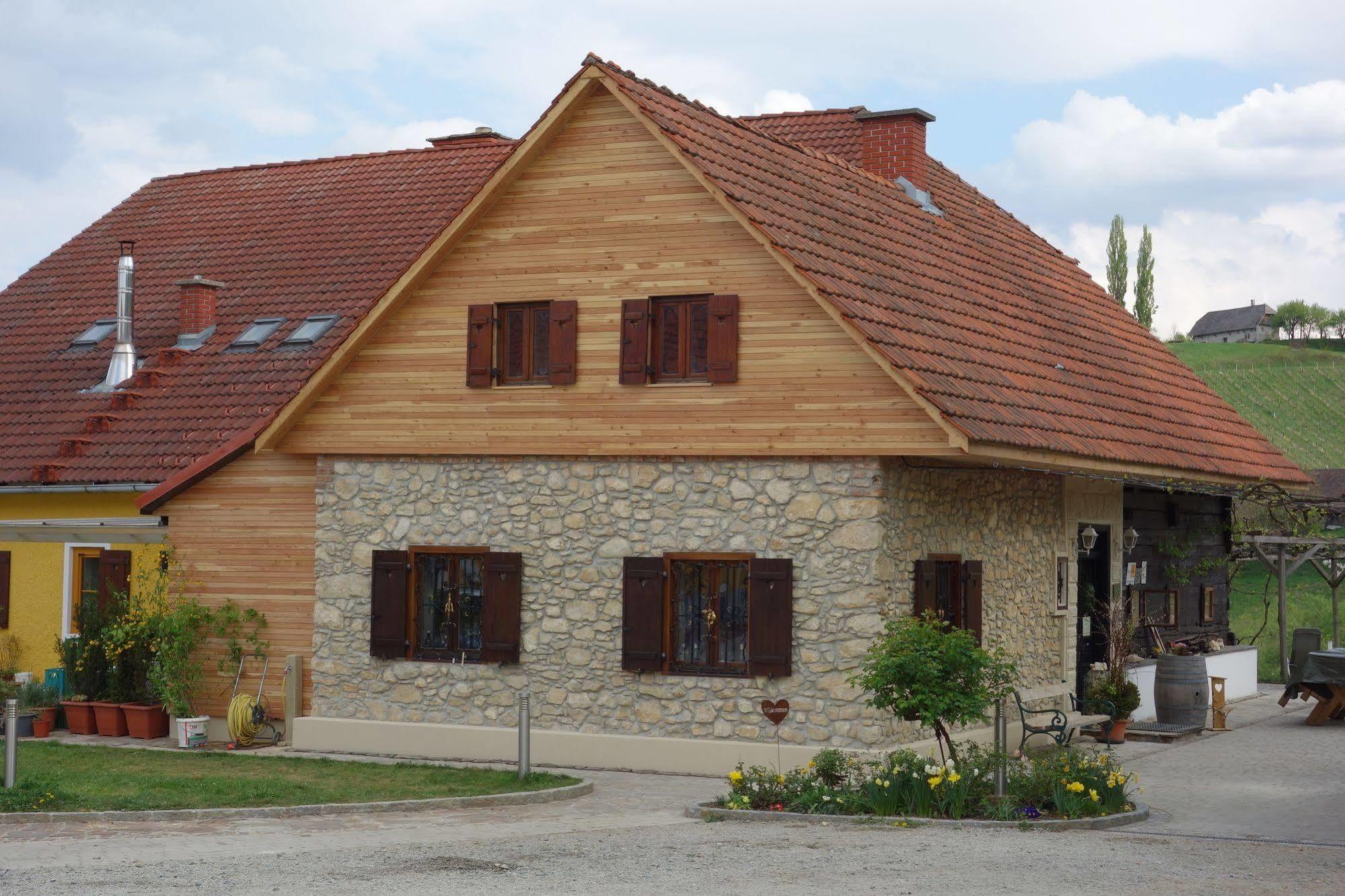 Weingut Primus Suedsteiermark Spielfeld Exterior photo